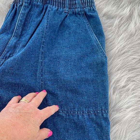 1987 Eddie Bauer 37” inseam size med high waisted  jeans.  Boot cut  & generous - Picture 8 of 11